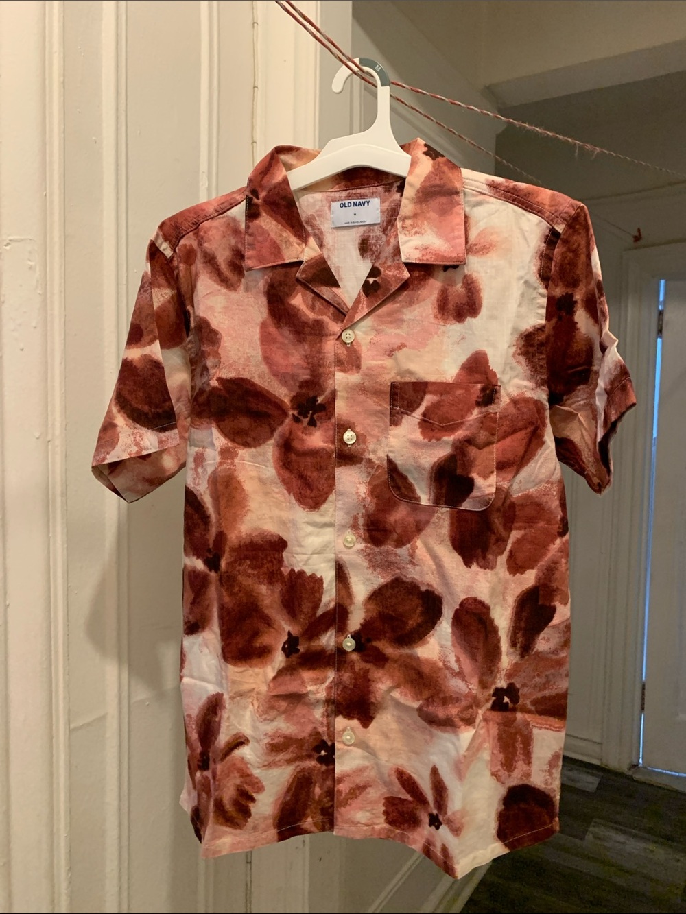 Old Navy Men's Floral Short-Sleeve Button-Down Shirt Size Medium